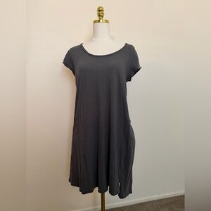 Universal Thread Charcoal Tunic Top